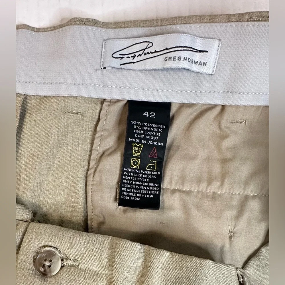 Greg Norman Men’s Jordan Chino Gold Short Tan Zip Up Pockets Size 42 Pre-owned‎